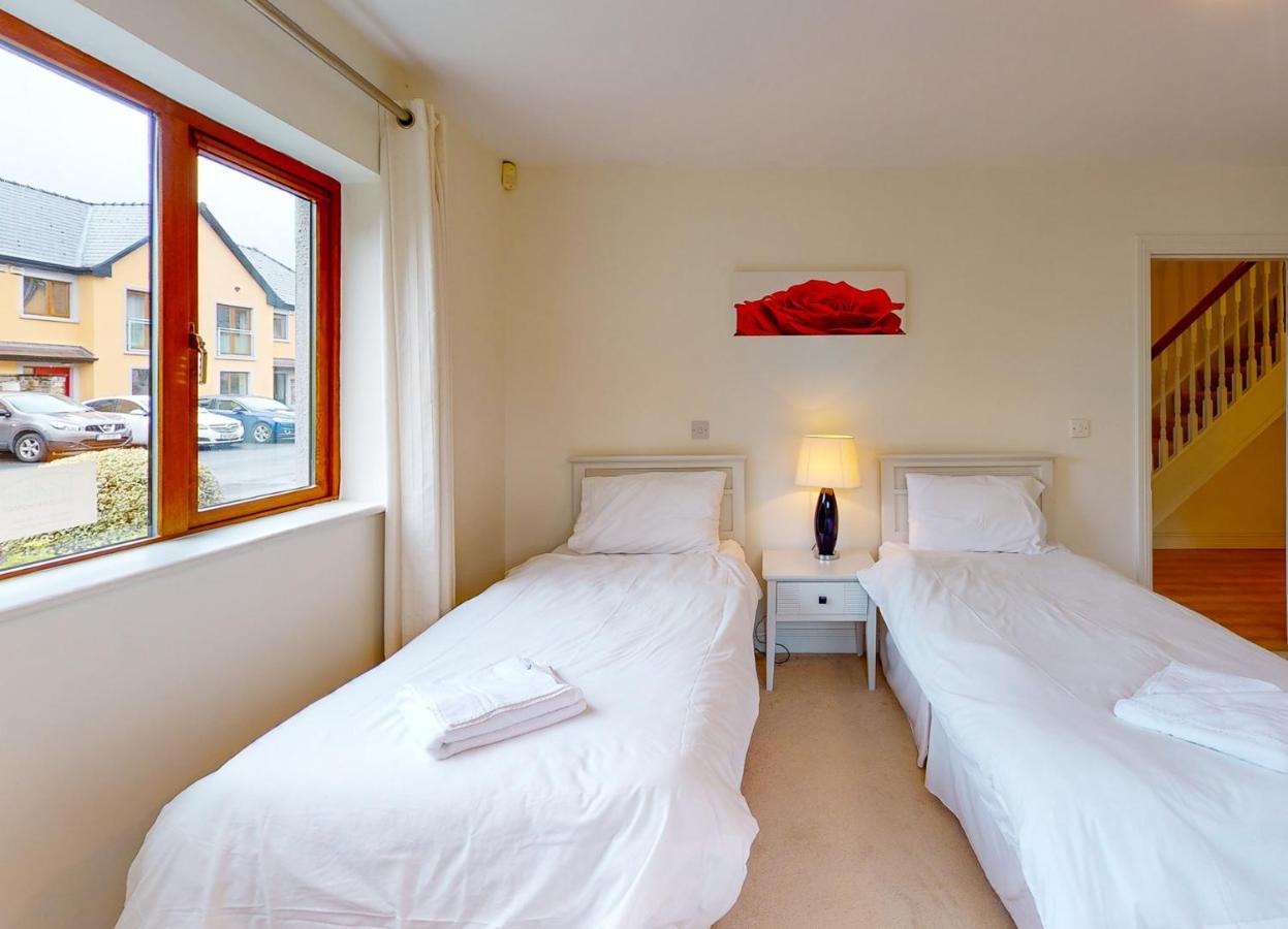 Lakeside Holiday Homes - Type A By Trident Holiday Homes Killaloe Extérieur photo