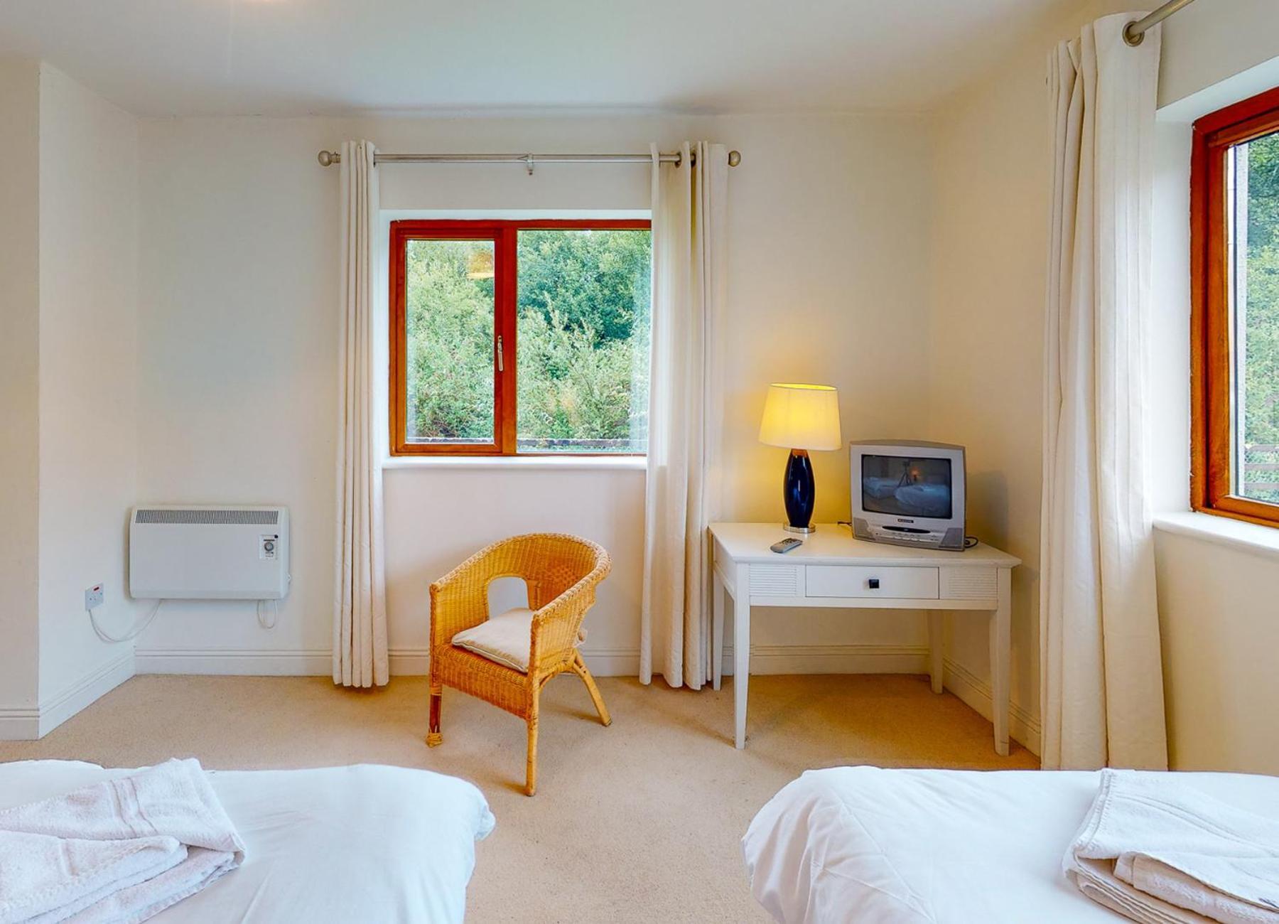 Lakeside Holiday Homes - Type A By Trident Holiday Homes Killaloe Extérieur photo